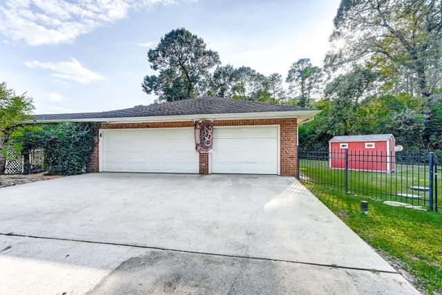 22623 Three Pines Drive, Hockley, TX 77447