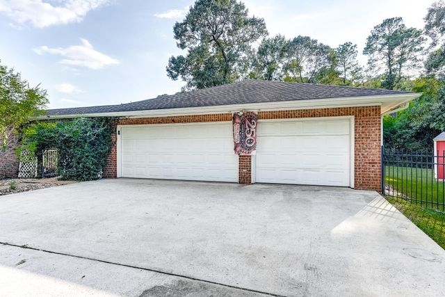 22623 Three Pines Drive, Hockley, TX 77447