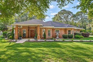 22623 Three Pines Drive, Hockley, TX 77447