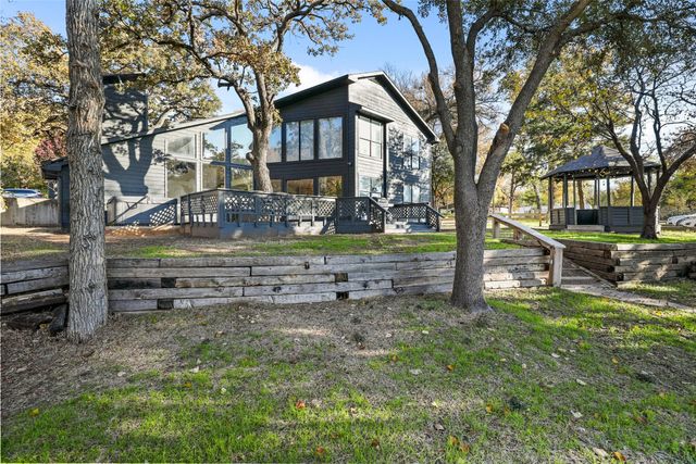 457 2 Pines Lane, Little Elm, TX 75068