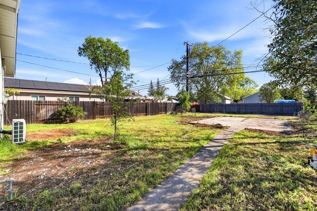 631 J St, Lincoln, CA 95648