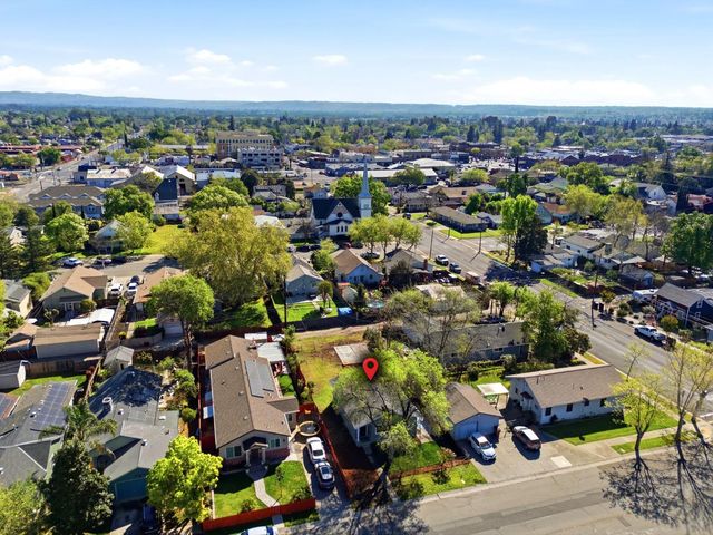 631 J St, Lincoln, CA 95648
