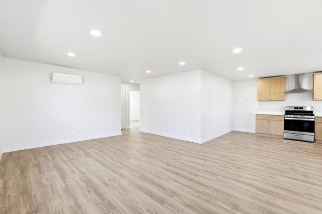 631 J St, Lincoln, CA 95648