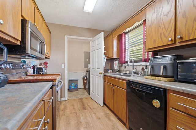 202 Ridgewood Ln, Shelbyville, TN 37160