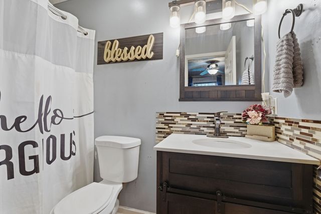202 Ridgewood Ln, Shelbyville, TN 37160