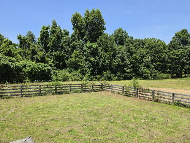 202 Ridgewood Ln, Shelbyville, TN 37160