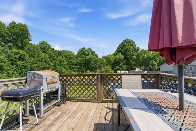 202 Ridgewood Ln, Shelbyville, TN 37160