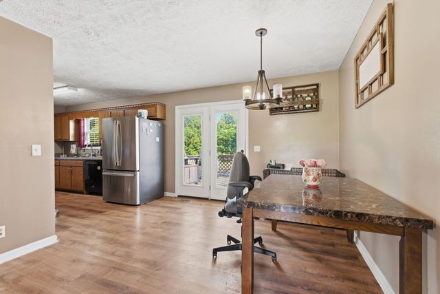 202 Ridgewood Ln, Shelbyville, TN 37160