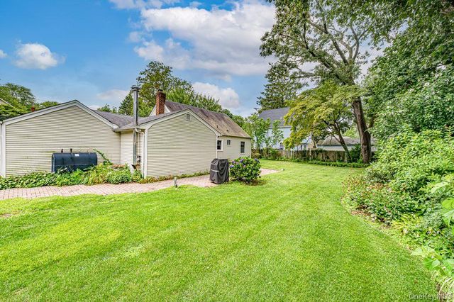 17 Eckert Street, South Huntington, NY 11746