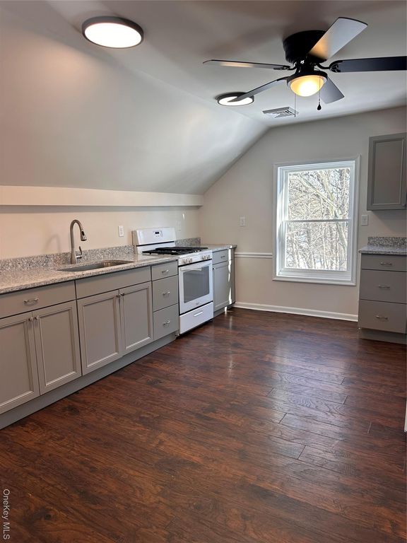 50 South Street 50, Marlboro, NY 12542