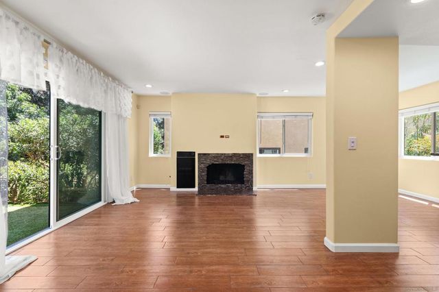 7969 Caminito Dia 3, San Diego, CA 92122