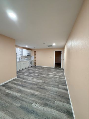 3827 Biglow Drive, Dallas, TX 75216