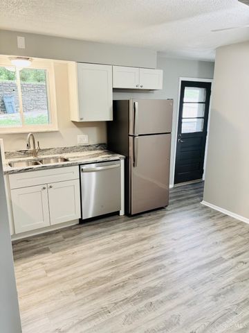 3199 Mary Jane Drive, Green Twp, OH 45211