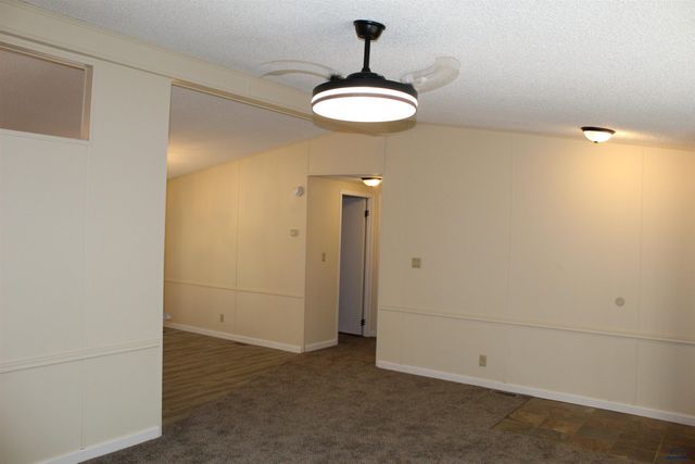 13636 QUARTZ CANYON LN, Rapid City, SD 57702