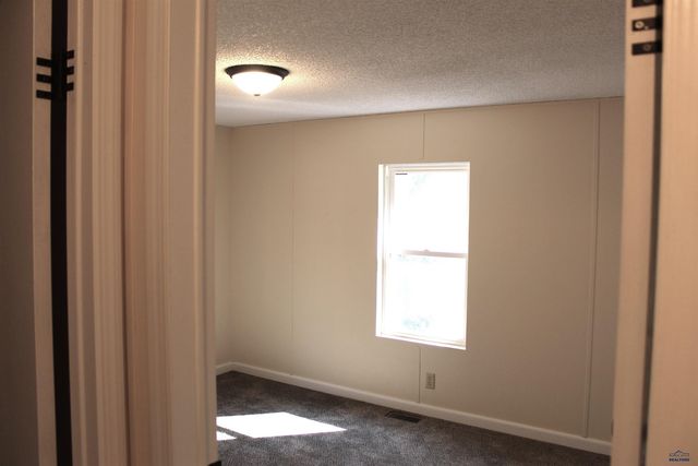 13636 QUARTZ CANYON LN, Rapid City, SD 57702