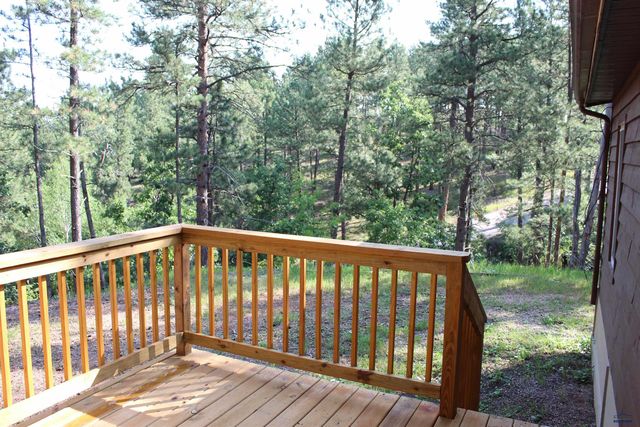13636 QUARTZ CANYON LN, Rapid City, SD 57702