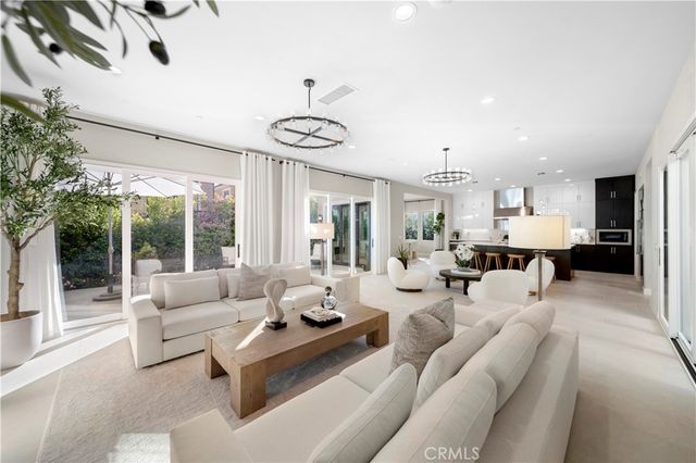 106 Coldwater, Irvine, CA 92602