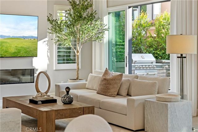 106 Coldwater, Irvine, CA 92602