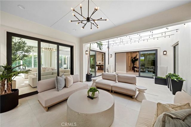 106 Coldwater, Irvine, CA 92602