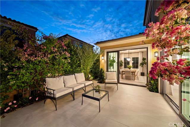 106 Coldwater, Irvine, CA 92602