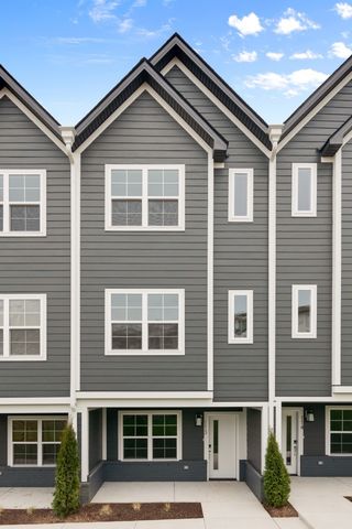 700 N DuPont Ave Unit 107, Madison, TN 37115