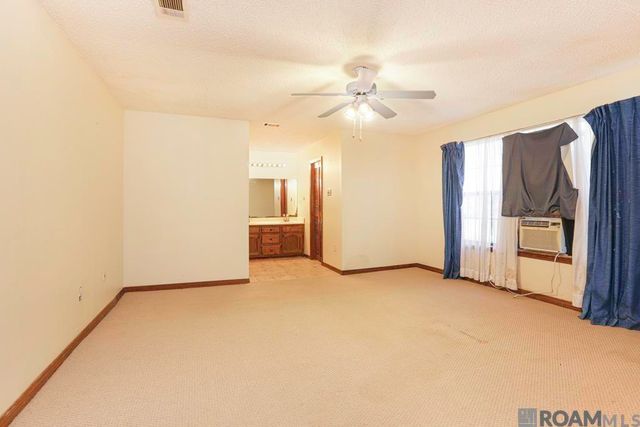 1467 Stuart Ave, Baton Rouge, LA 70808