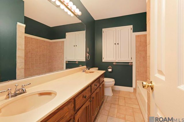 1467 Stuart Ave, Baton Rouge, LA 70808