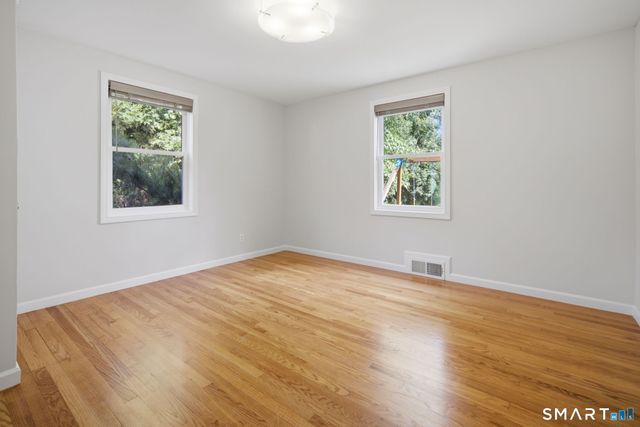 127 Haynes Road, West Hartford, CT 06117