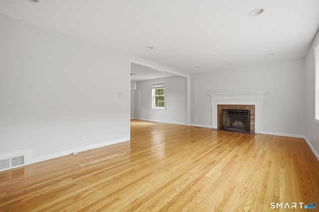 127 Haynes Road, West Hartford, CT 06117