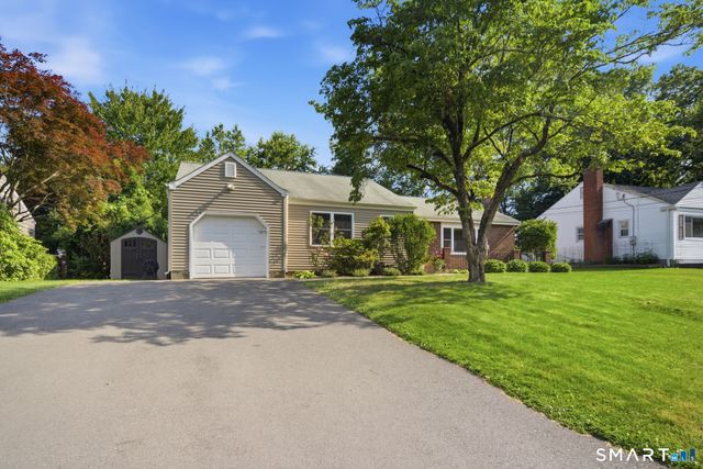 127 Haynes Road, West Hartford, CT 06117