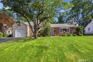 127 Haynes Road, West Hartford, CT 06117