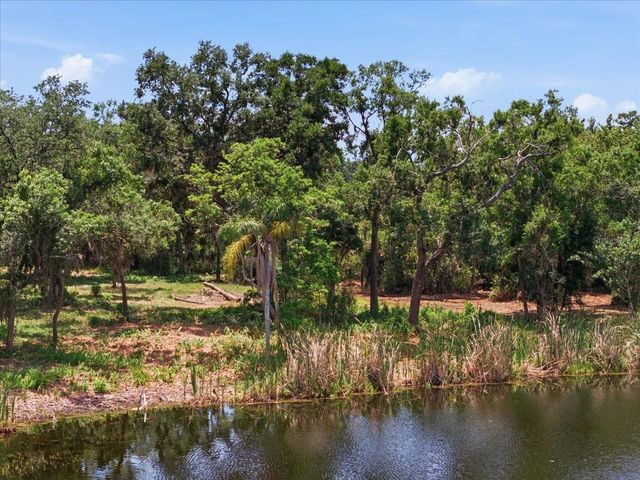 8901 S MOBLEY ROAD, Tampa, FL 33626