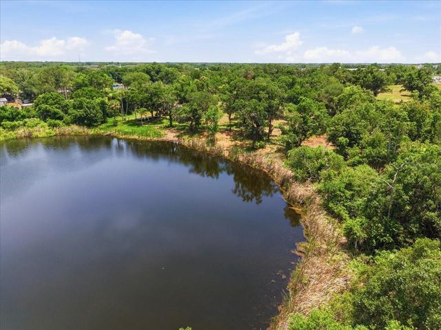 8901 S MOBLEY ROAD, Tampa, FL 33626