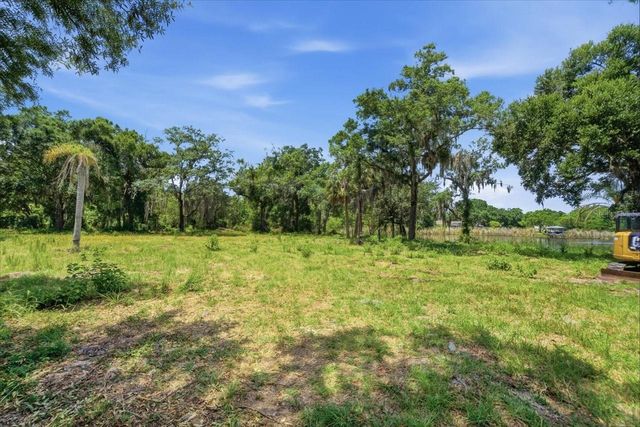 8901 S MOBLEY ROAD, Tampa, FL 33626