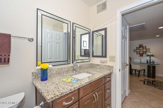 9834 W KERRY Lane, Peoria, AZ 85382