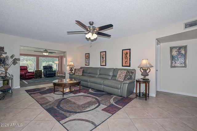 9834 W KERRY Lane, Peoria, AZ 85382