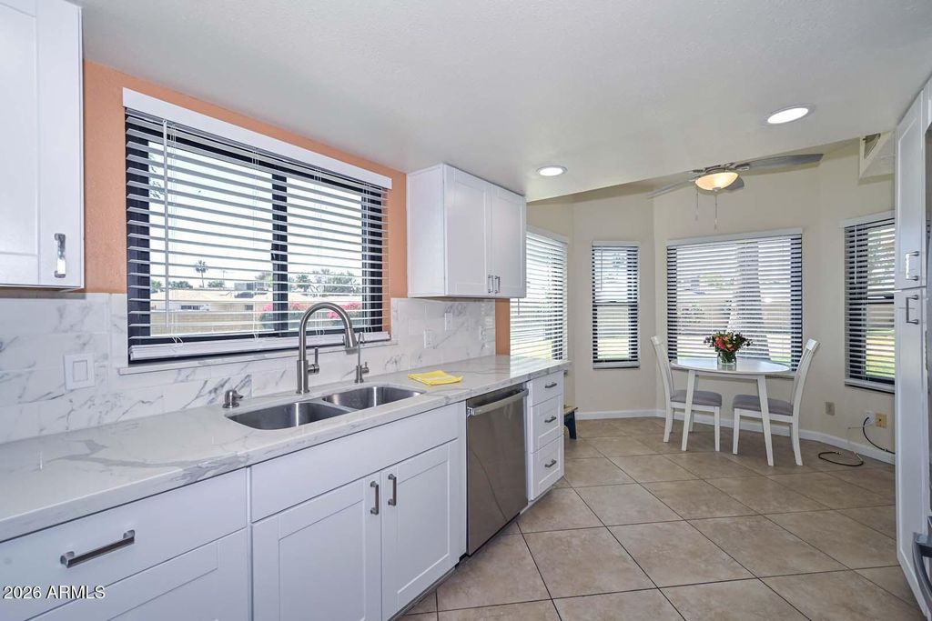 9834 W KERRY Lane, Peoria, AZ 85382 — photo 3