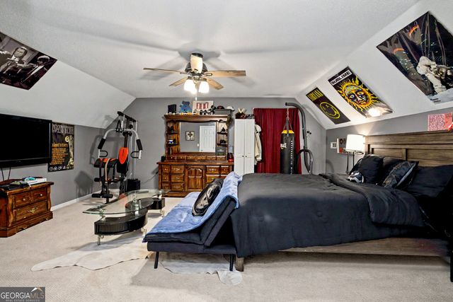 22 Hidden Lakes Court, Newnan, GA 30263