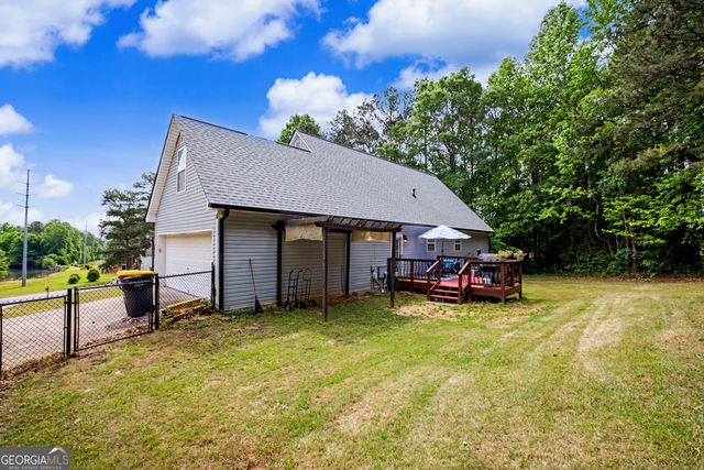 22 Hidden Lakes Court, Newnan, GA 30263