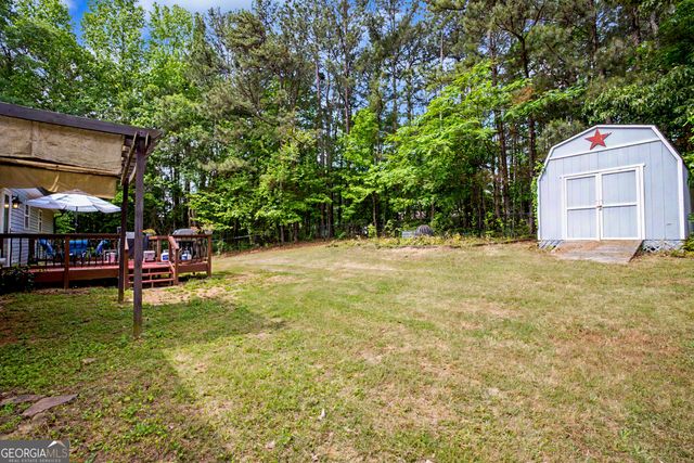 22 Hidden Lakes Court, Newnan, GA 30263