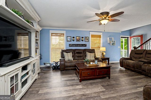 22 Hidden Lakes Court, Newnan, GA 30263