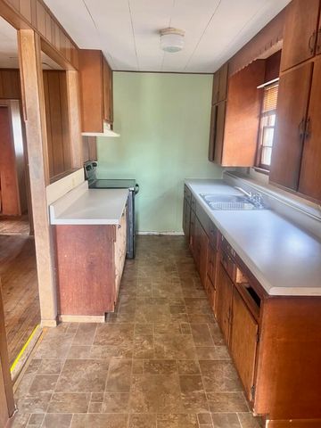 1618 Read Mountain RD, Roanoke, VA 24019