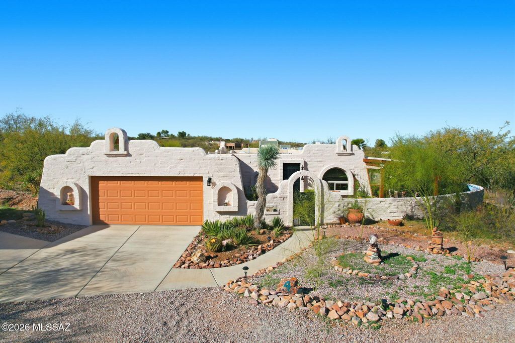 4 Boquillas, Tubac, AZ 85646