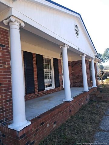 7211 Manassas Street, Fayetteville, NC 28304