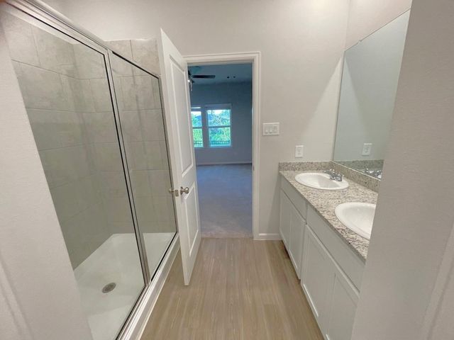 52 Valiant Ridge Trail, Magnolia, TX 77354