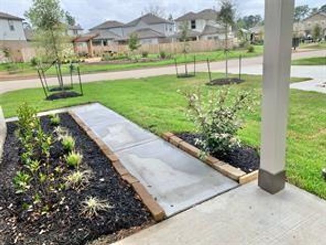 52 Valiant Ridge Trail, Magnolia, TX 77354