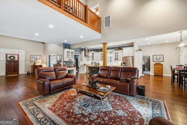 638 Farmer Circle, Mineral Bluff, GA 30559