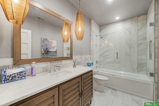 23423 Nancy Circle, Elkhorn, NE 68022