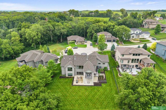 23423 Nancy Circle, Elkhorn, NE 68022