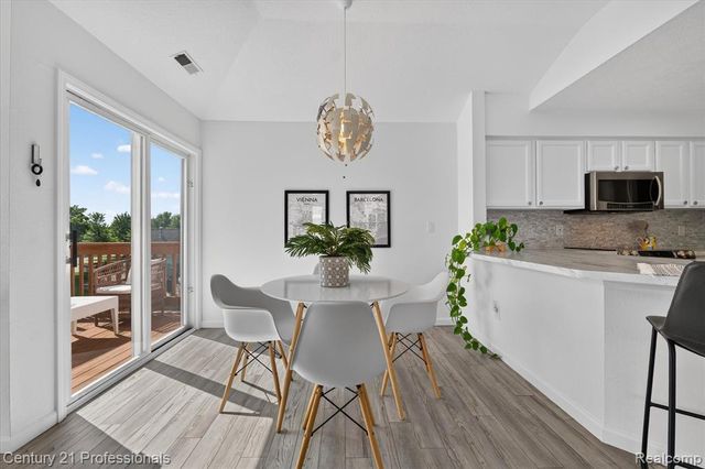 1737 Coburn Court, Ann Arbor, MI 48108